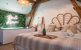 BALI ROOM / Magnifique studio évasion JACCUZI